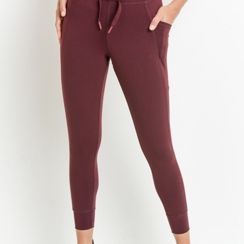 Mono B Burgundy Capri Hybrid Leggings Sz Medium - Picture 11 of 13